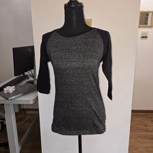 Gray and Black Women's Raglan Top